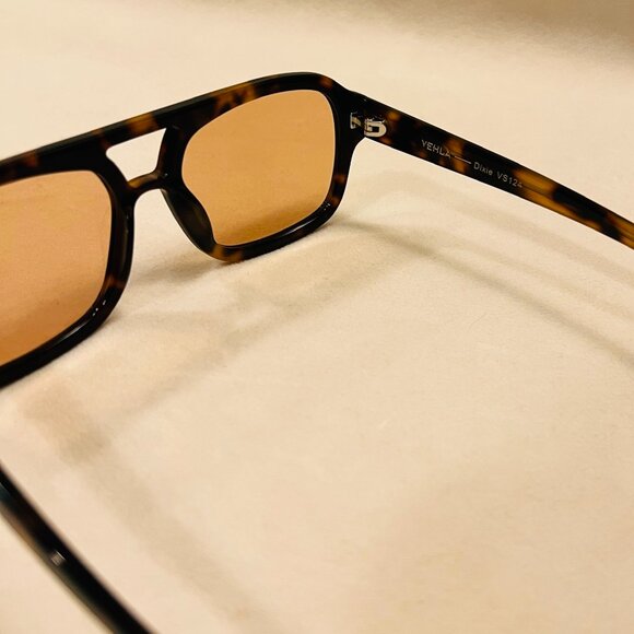 VEHLA Dixie Sunglasses in Choc Tort/Cinnamon - Picture 4 of 5